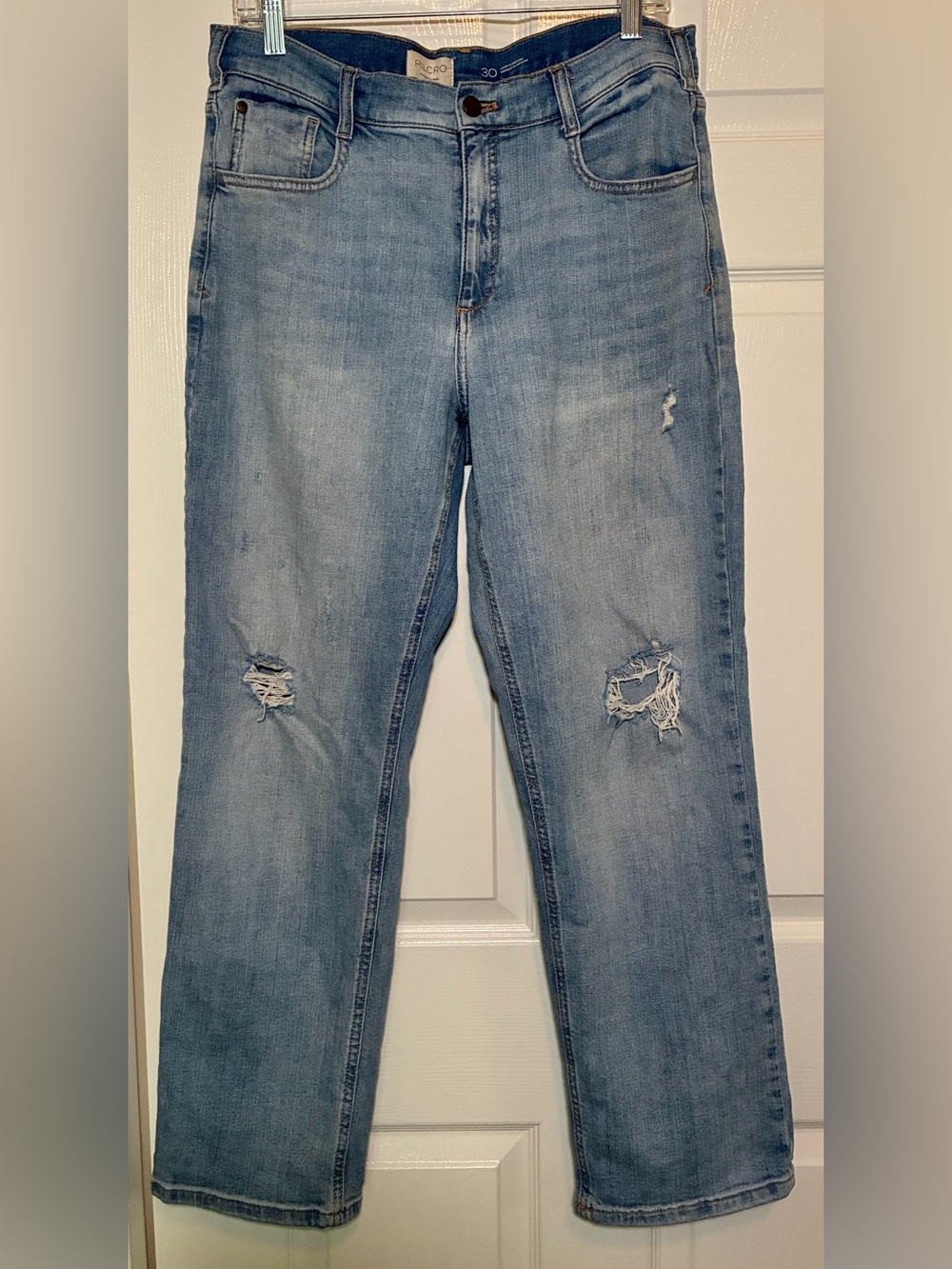 Pilcro Size 30 Distressed jeans